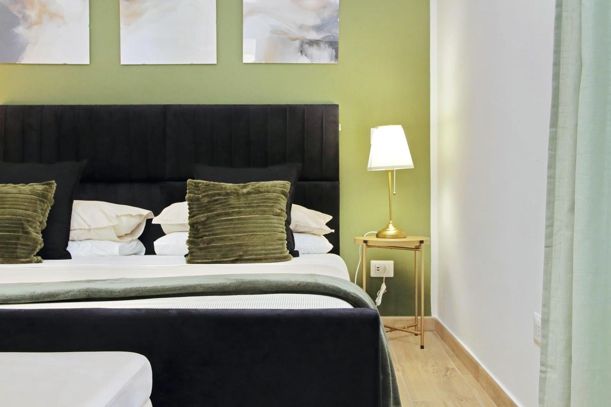 Domus Traiano - Port Apartment Civitavecchia Bagian luar foto
